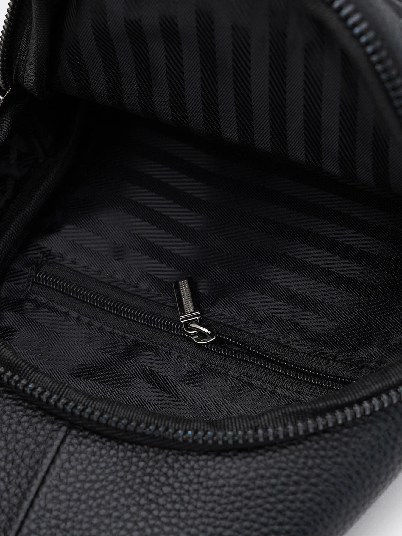 Рюкзаки Borsa Leather модель K1617f-black Рюкзаки Borsa Leather модель K1617f-black Фото