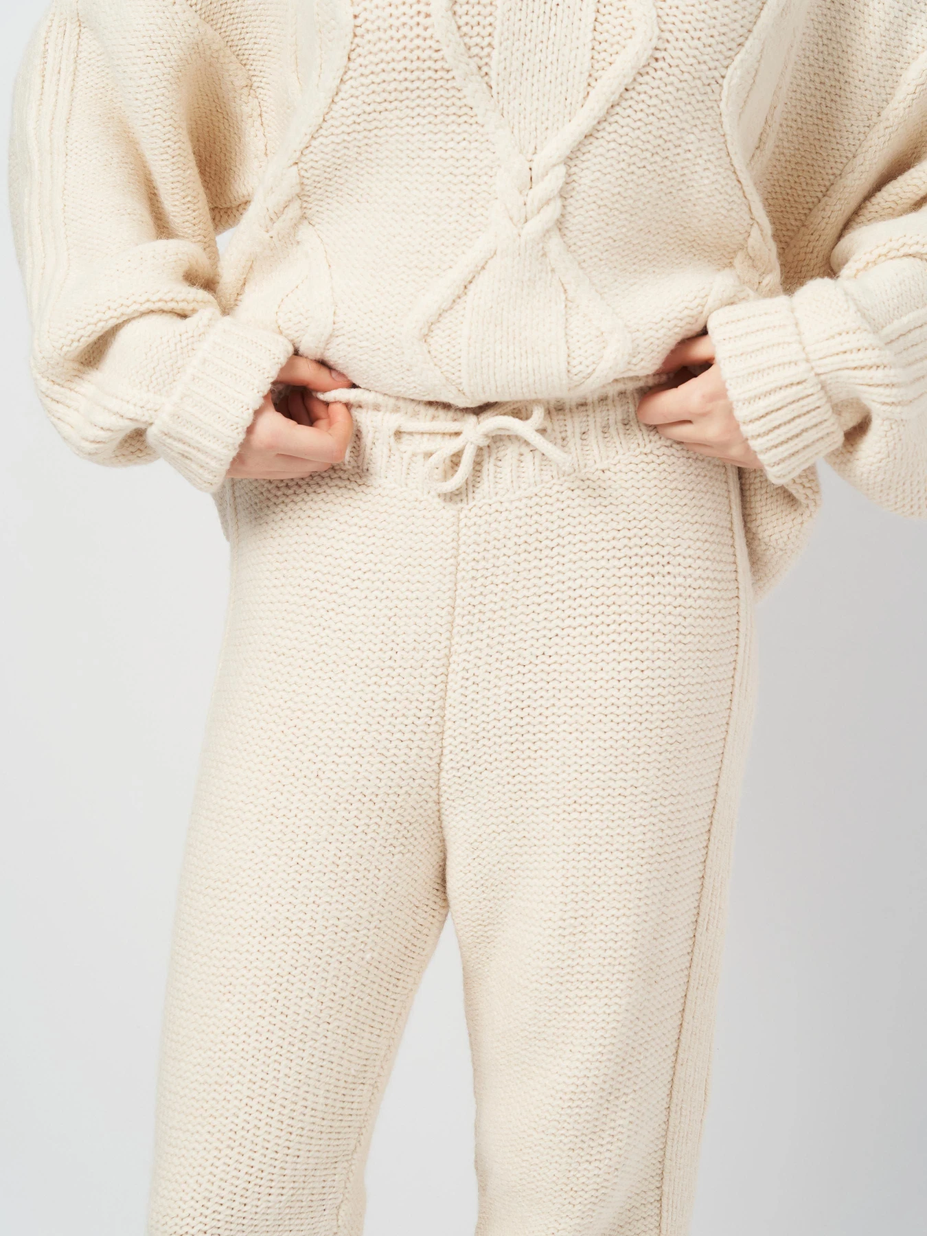 Брюки H&M модель 1496258arl_Молочный Фото