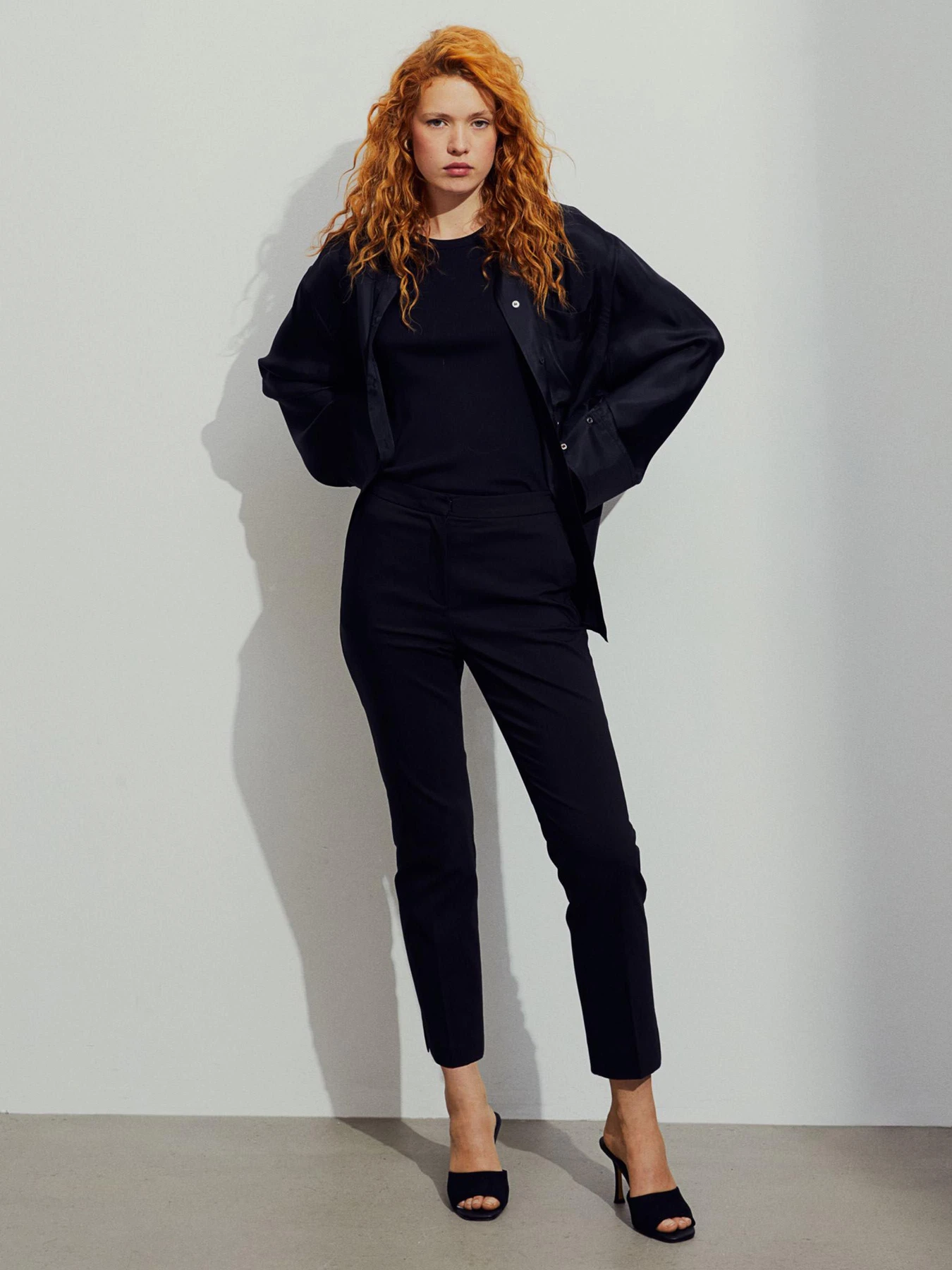Брюки H&M модель 5688089ral_Черный Фото