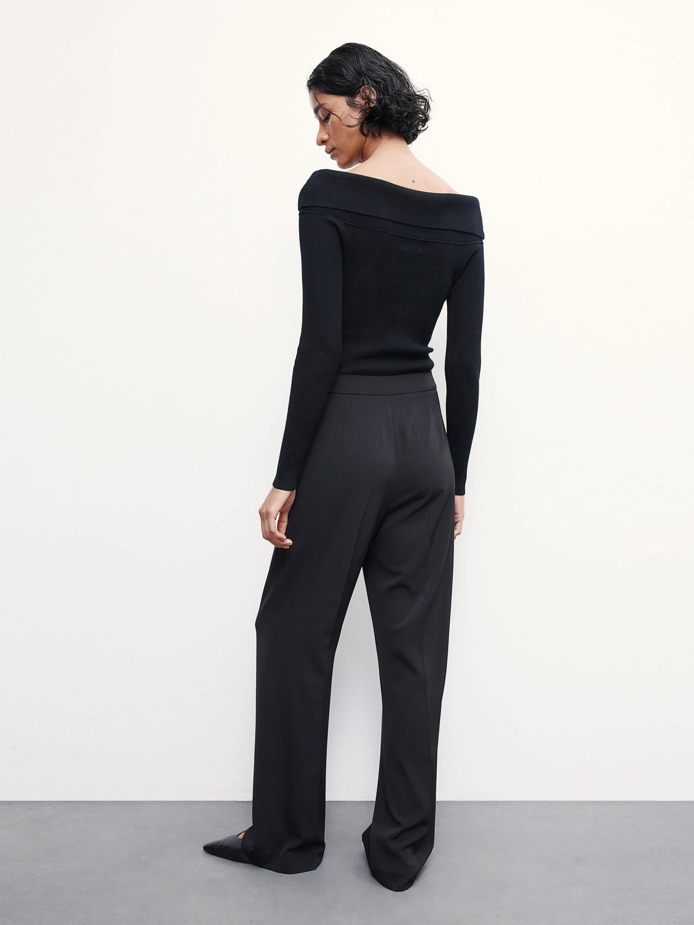 Штани H&M модель 908384wer_Черный Фото