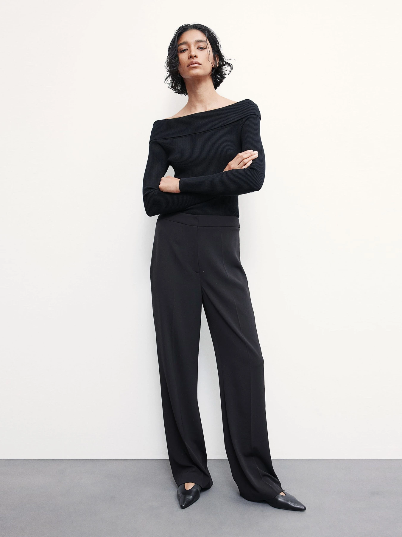 Штани H&M модель 908384wer_Черный Фото