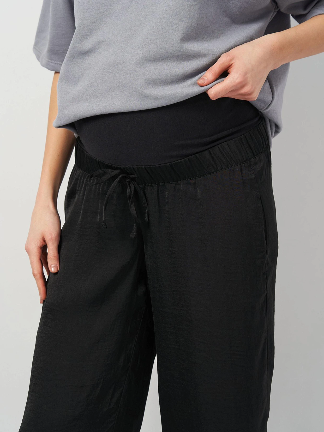 Брюки H&M модель 3369124wer_Черный Фото