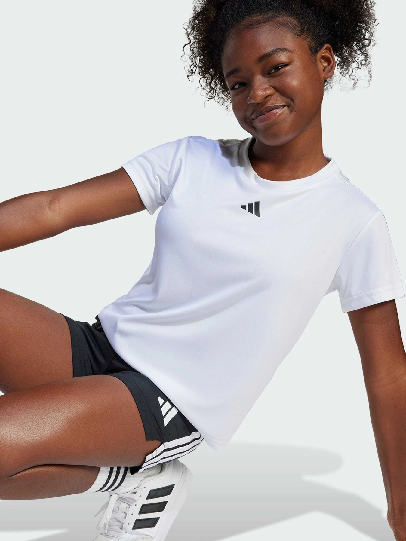 Футболки і поло Adidas модель JJ1066 Футболки і поло Adidas модель JJ1066 Фото