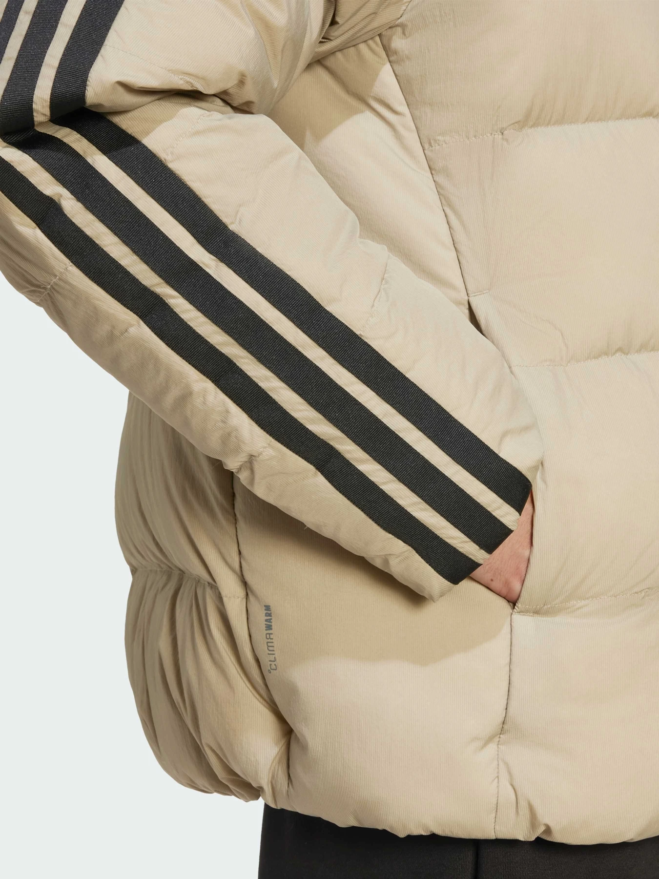 Куртки та дублянки Adidas модель JM4166 Фото