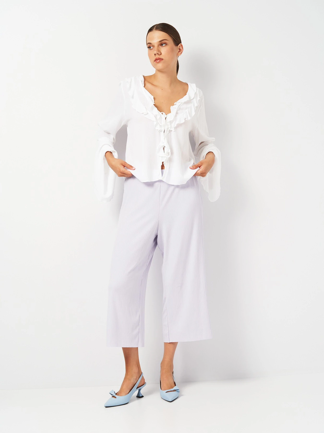 Брюки H&M модель 9987593ral_Лавандовый Фото