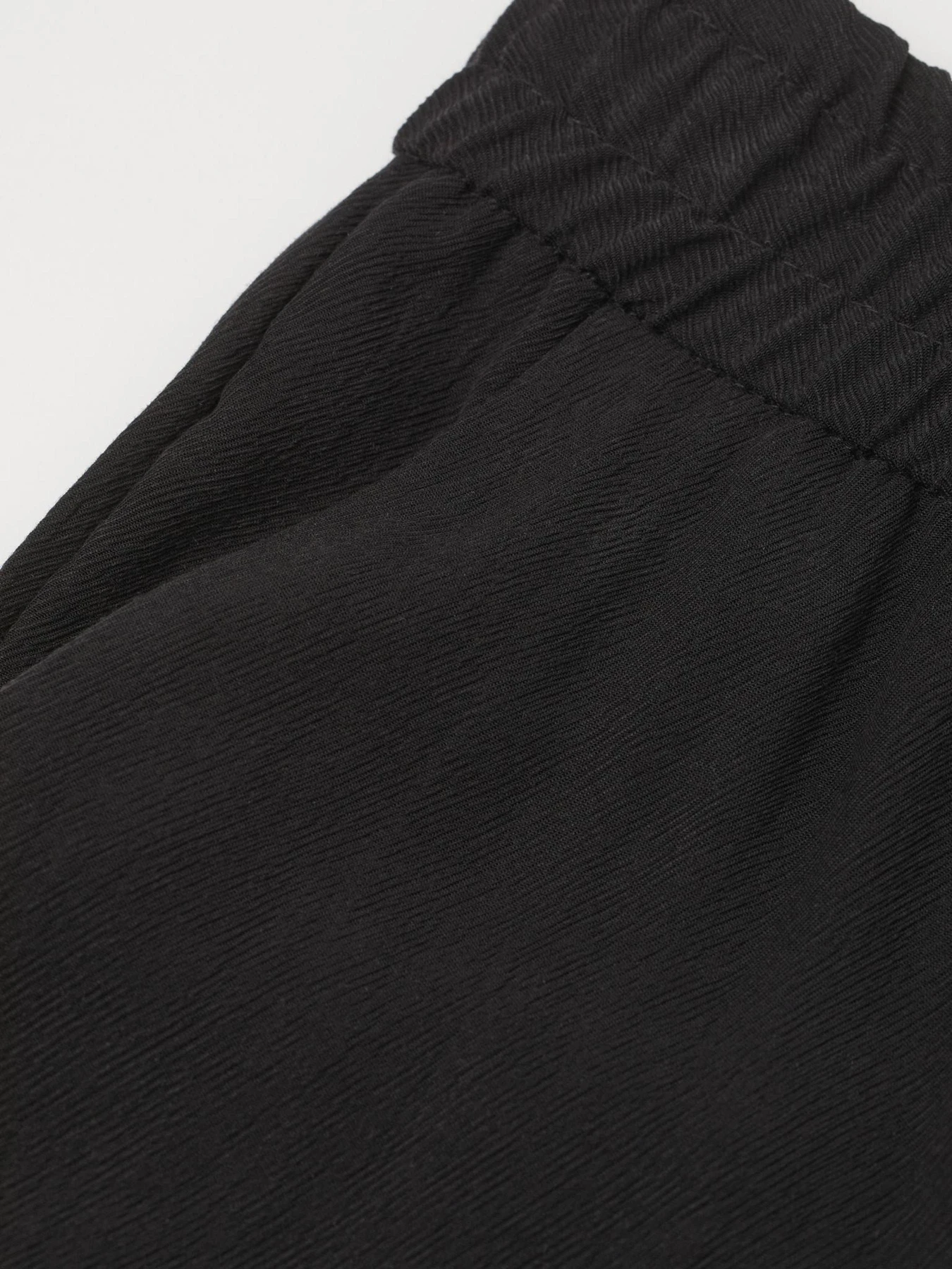 Брюки H&M модель 9952773wer_Черный Фото