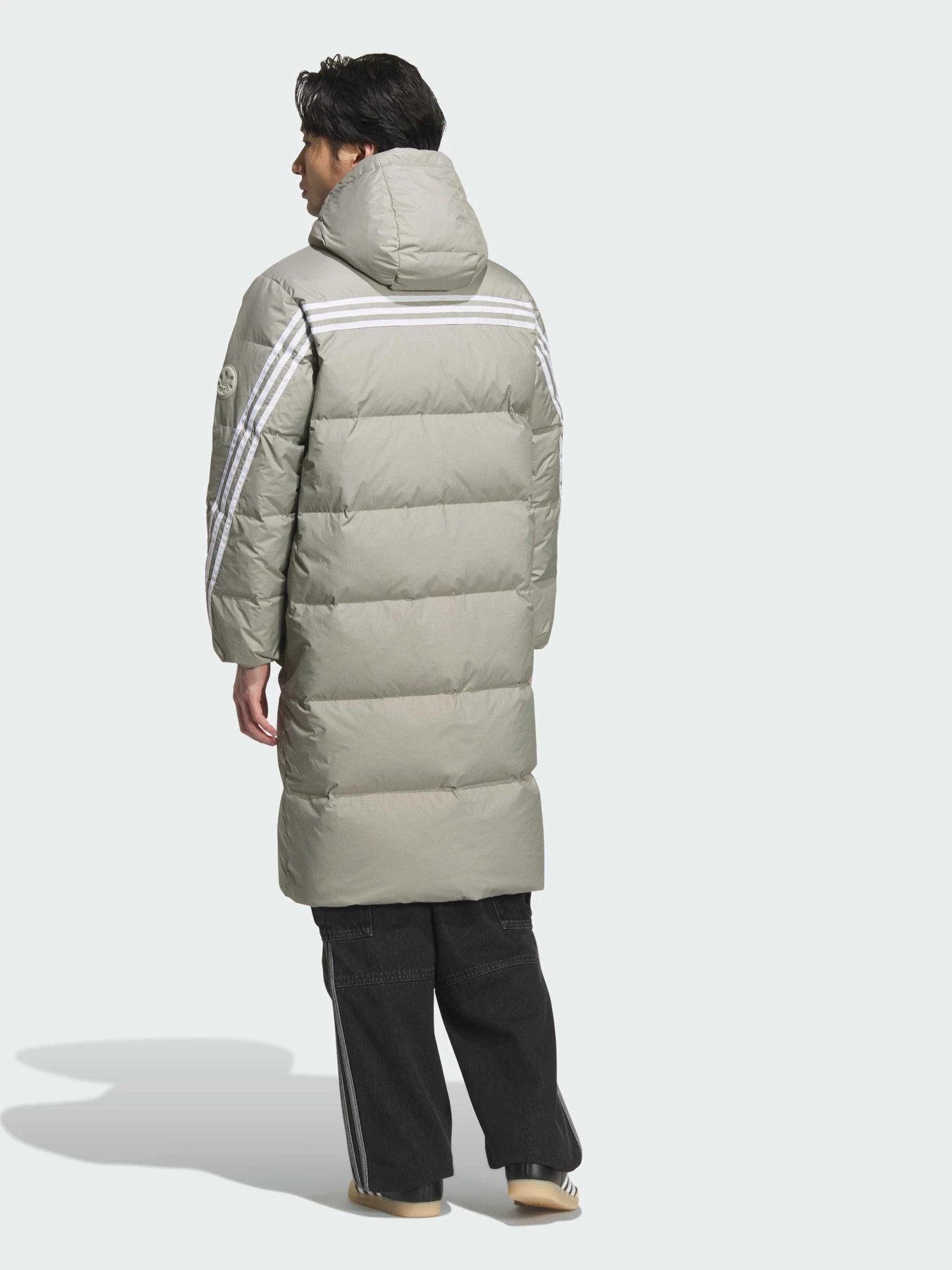 Куртки и дубленки Adidas модель KF3698 Куртки и дубленки Adidas модель KF3698 Фото