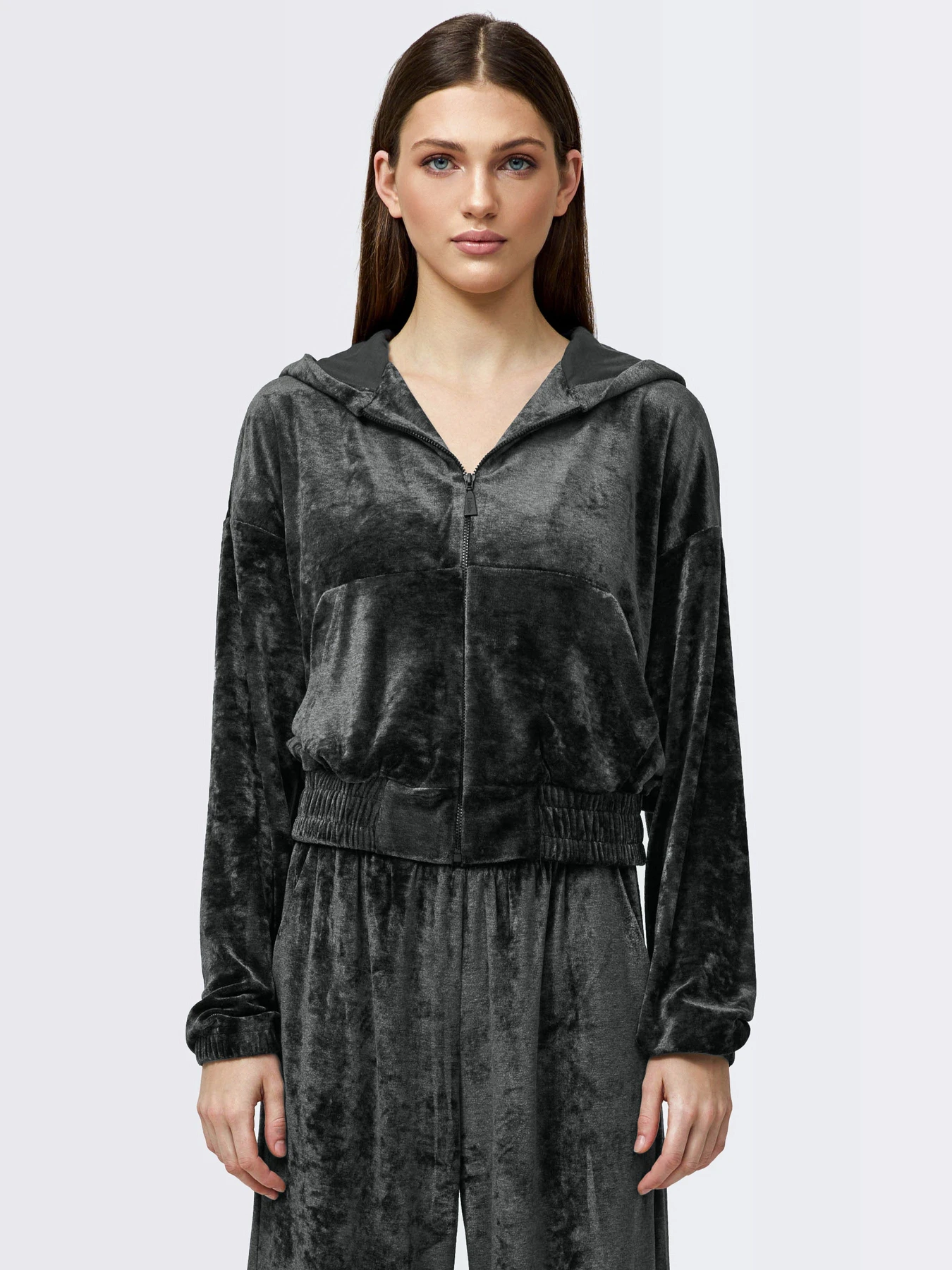 Свитры и кардиганы Leinle модель 4024 Свитры и кардиганы Leinle модель 4024 Фото