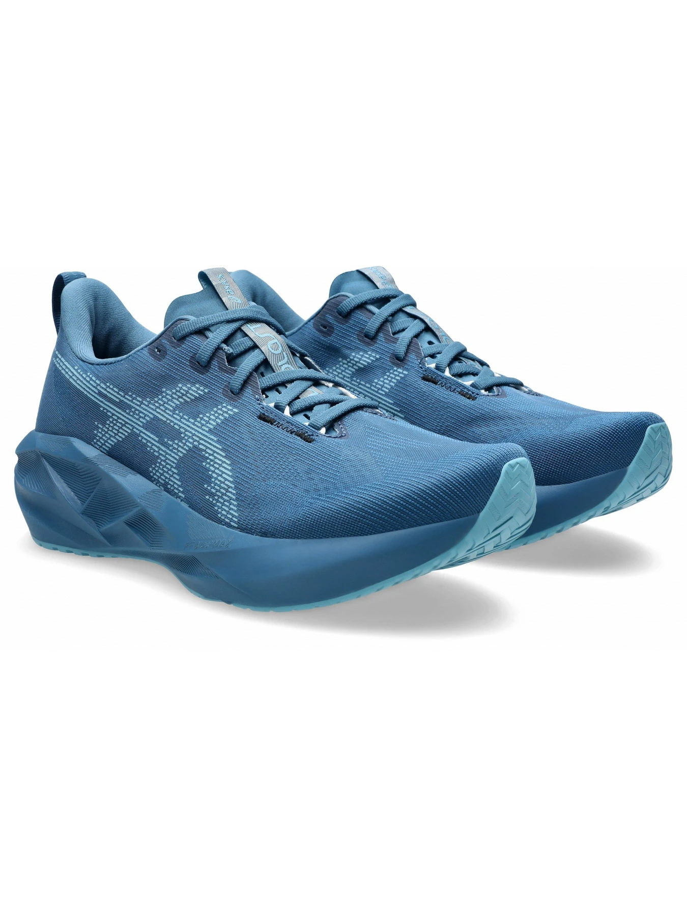 Кросівки Asics Novablast 5 модель 1011B974-405 Фото