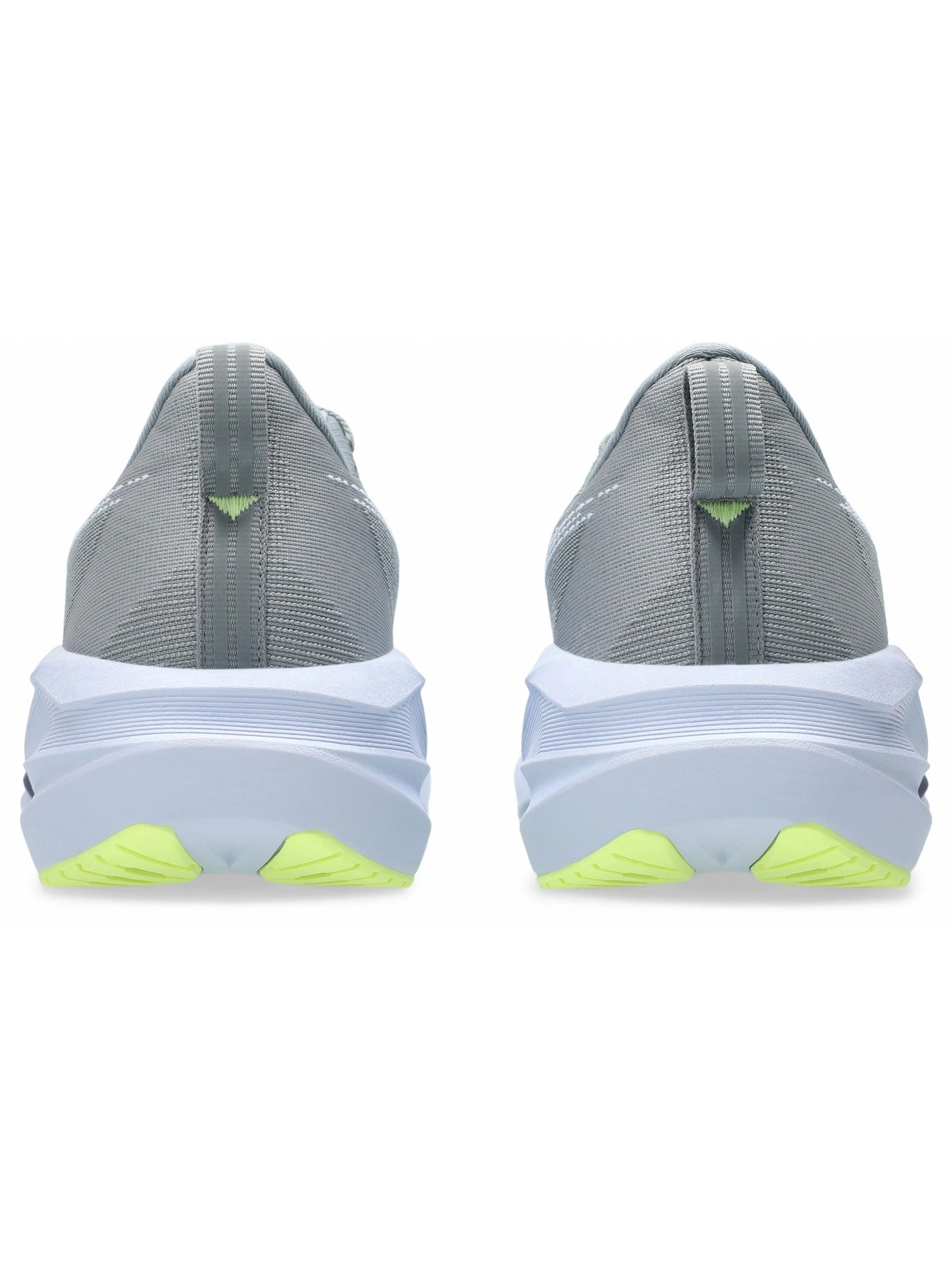 Кроссовки Asics Novablast 5 модель 1012B765-020 Фото