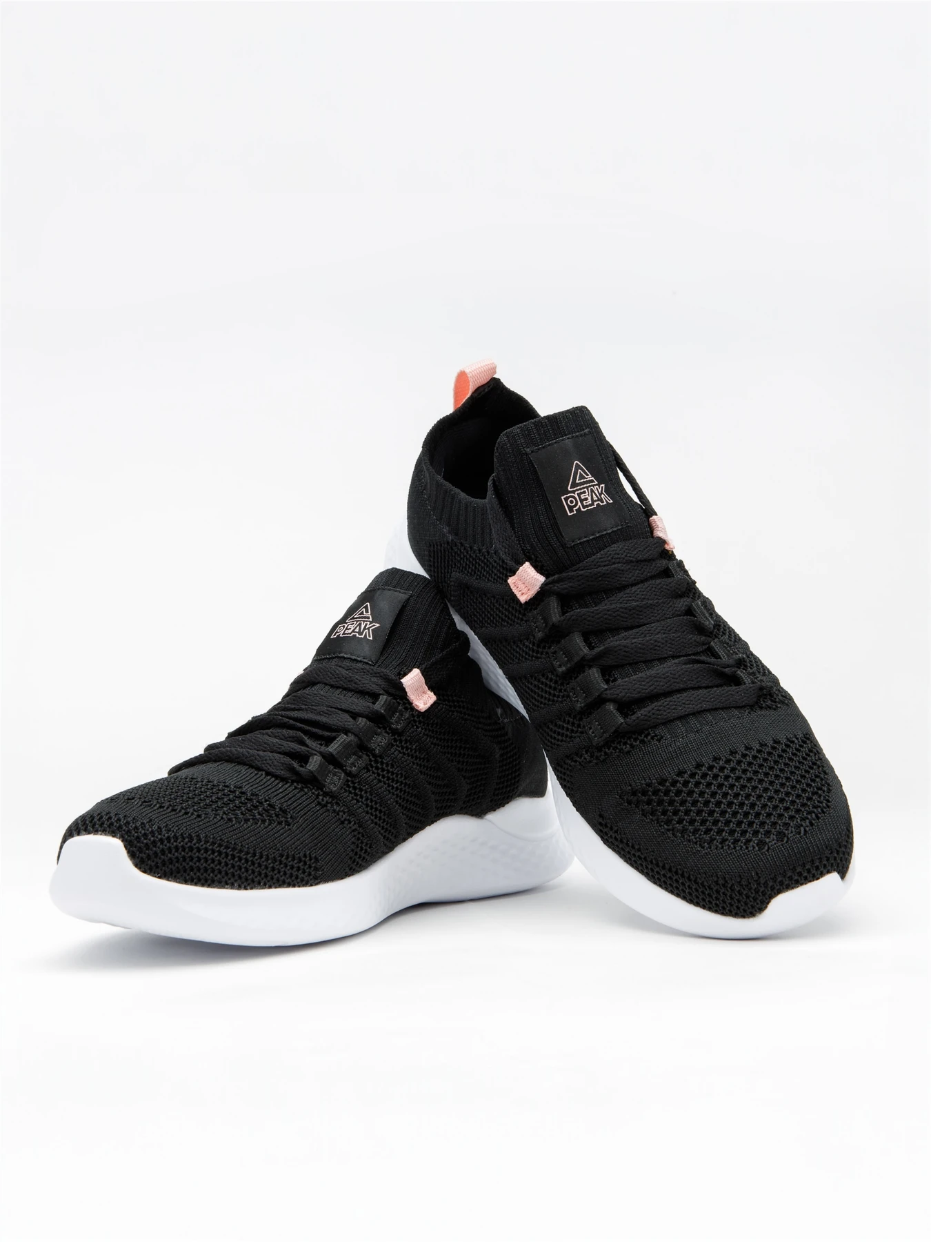 Кроссовки Peak модель EW2208H-BLA Кроссовки Peak модель EW2208H-BLA Фото