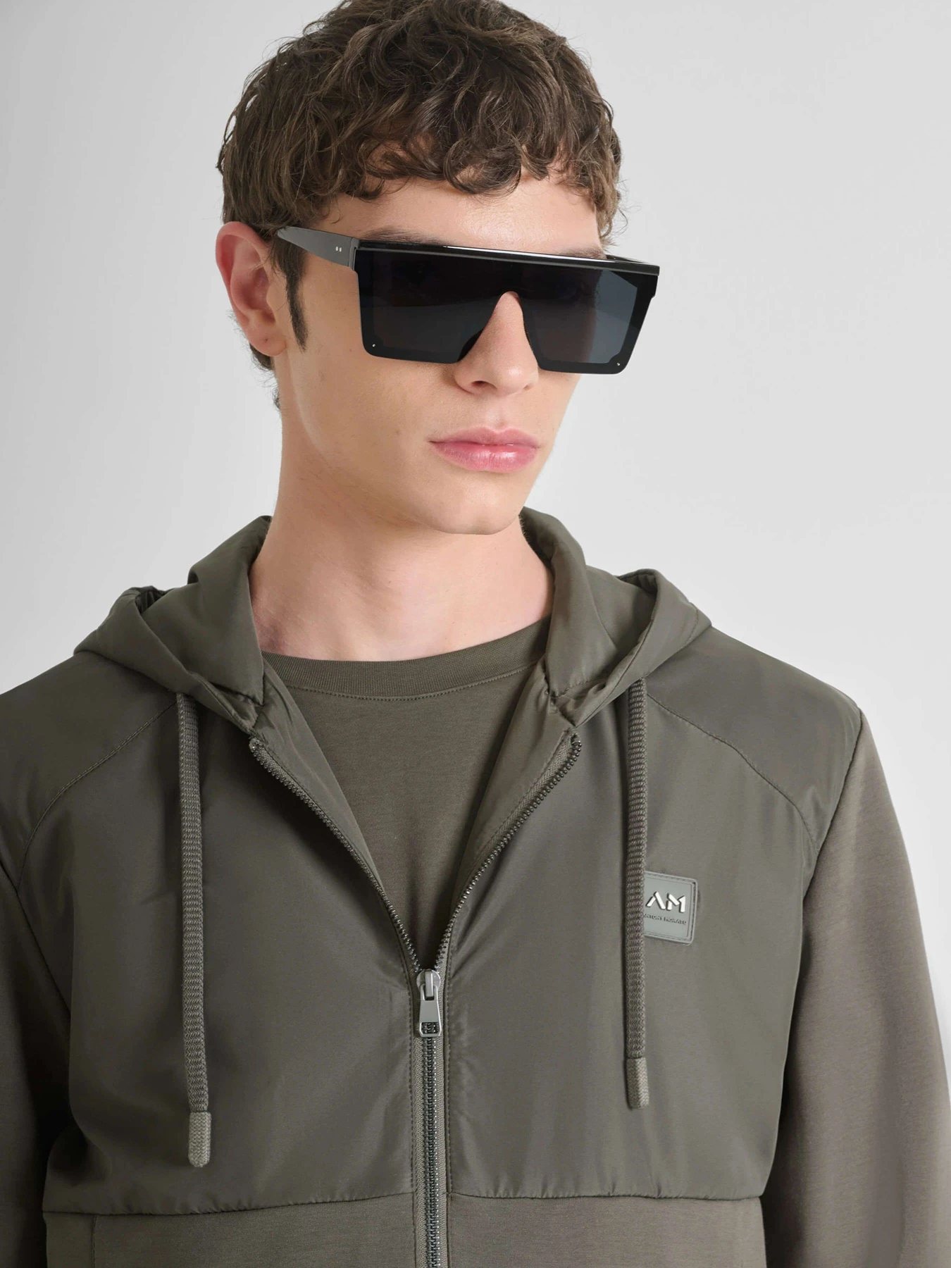 Худи и свитшоты Antony Morato модель FL01100FA1501684089 Фото