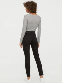 Джинси H&M модель 3992561wer_Черный Фото