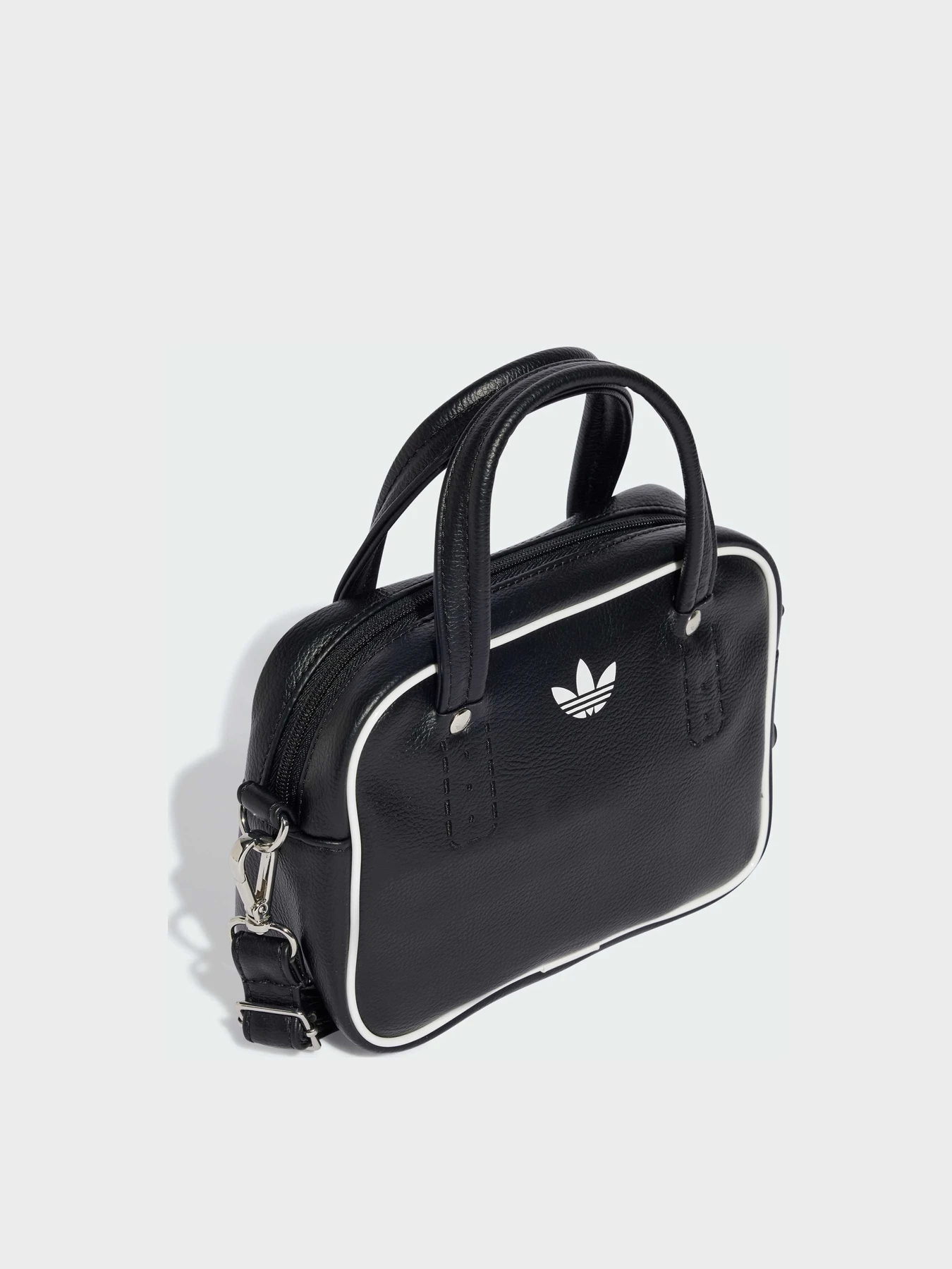 Сумки Adidas Adicolor модель JX7872 Сумки Adidas Adicolor модель JX7872 Фото