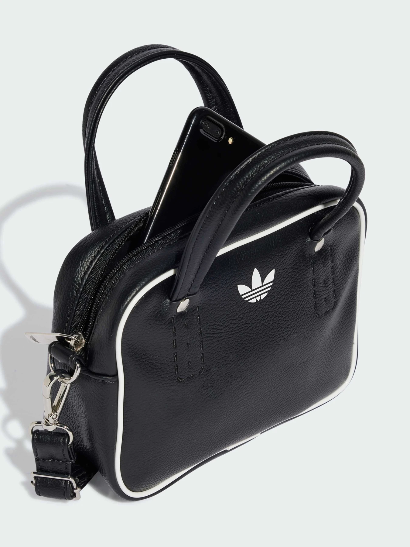 Сумки Adidas Adicolor модель JX7872 Сумки Adidas Adicolor модель JX7872 Фото
