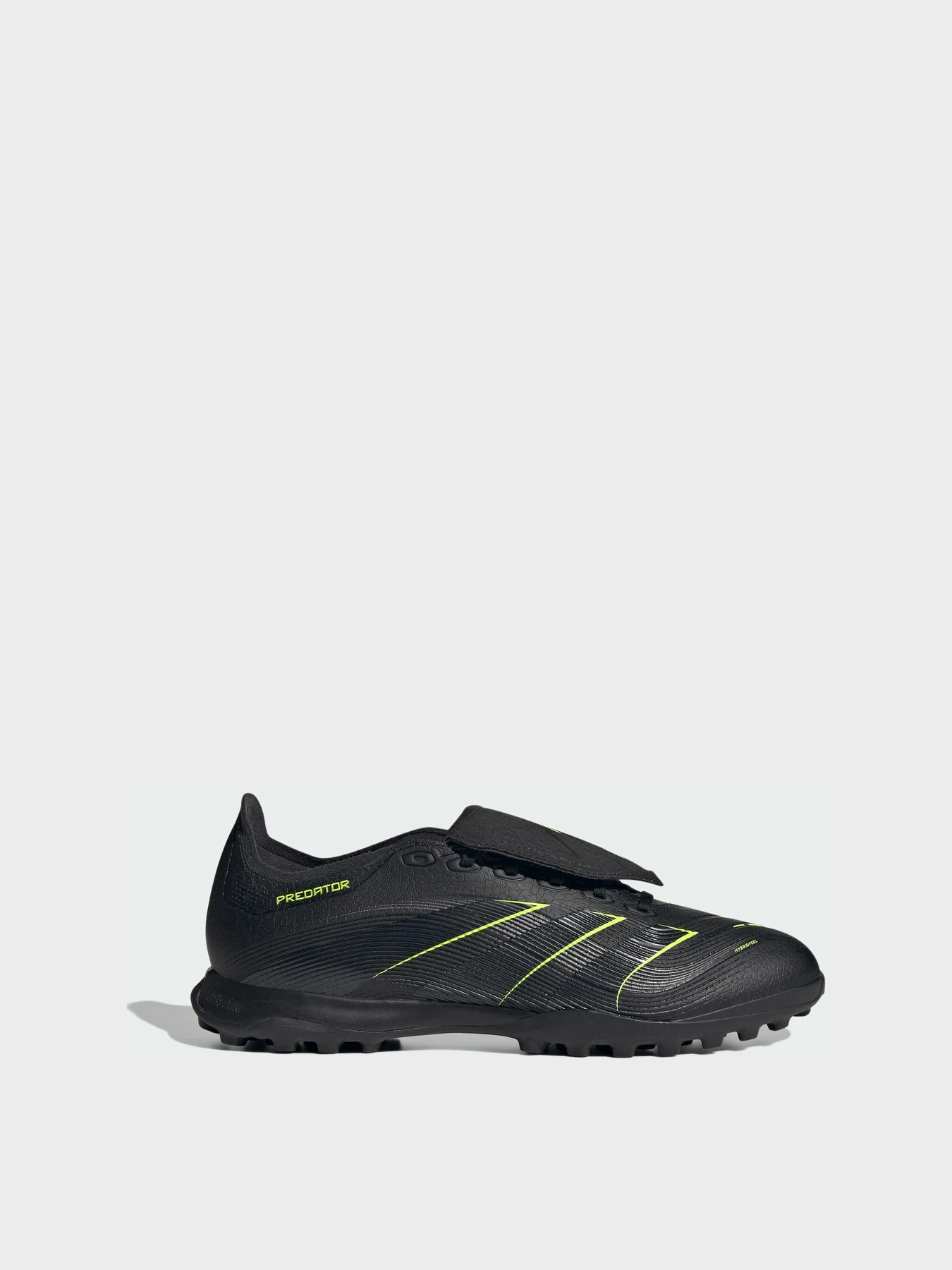 Кросівки Adidas Predator модель JQ1073 Кросівки Adidas Predator модель JQ1073 Фото