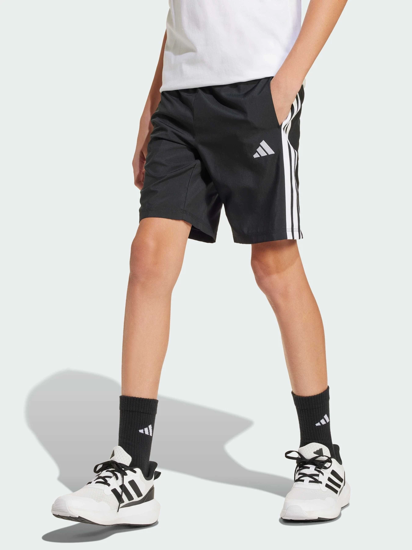 Шорти Adidas Adidas Essentials модель JD8189 Шорти Adidas Adidas Essentials модель JD8189 Фото