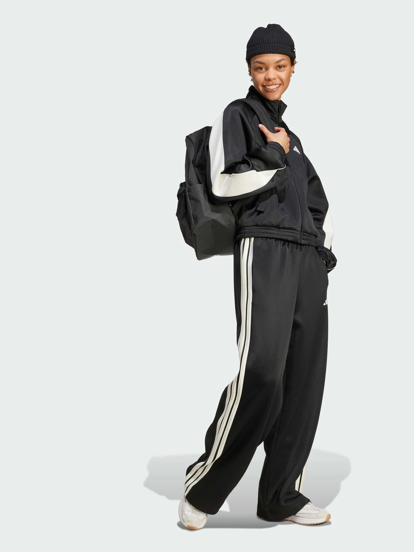 Худи и свитшоты Adidas модель JL6886 Фото