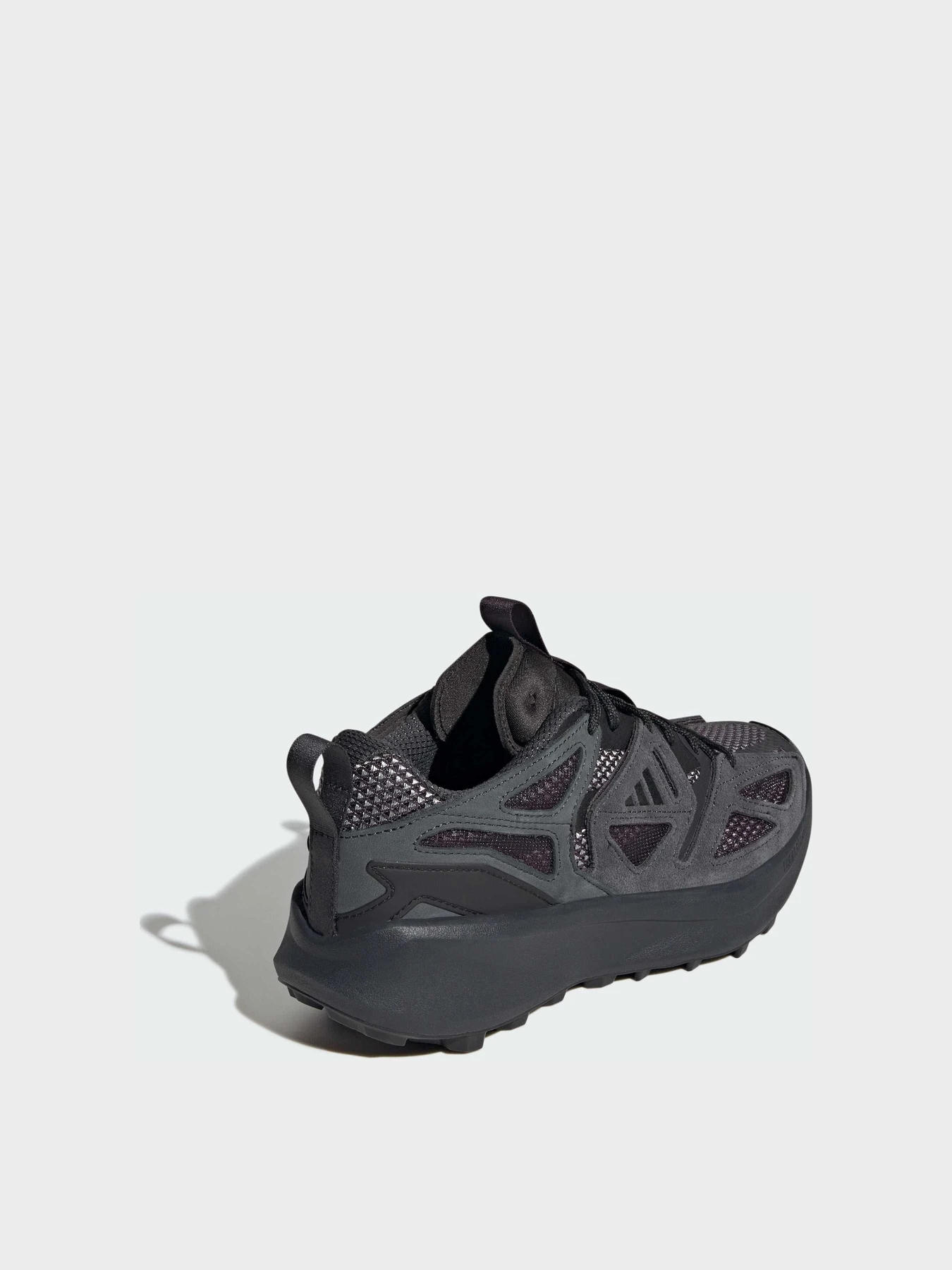 Кроссовки Adidas модель JH6835 Кроссовки Adidas модель JH6835 Фото