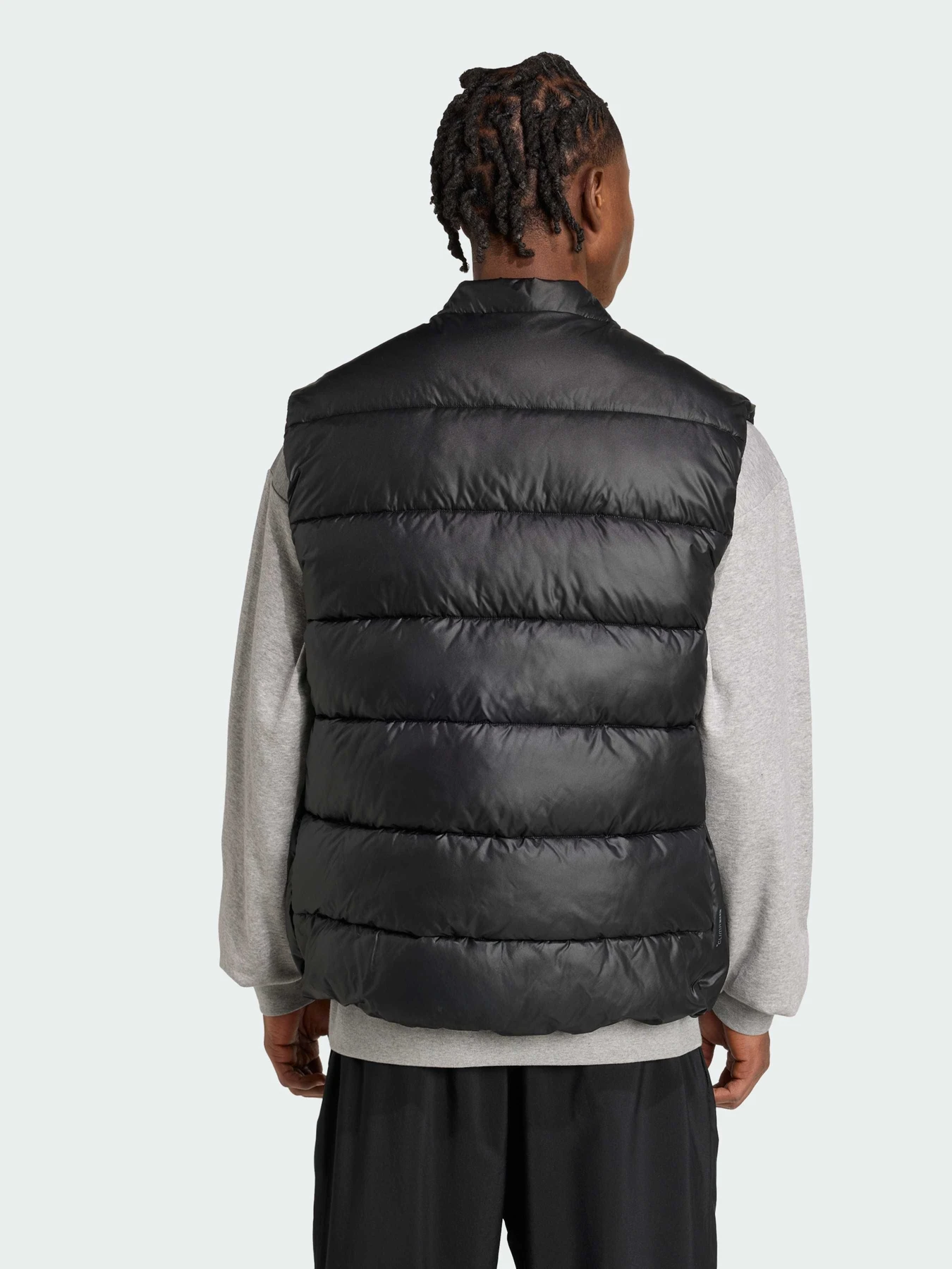 Куртки та дублянки Adidas модель JV7727 Куртки та дублянки Adidas модель JV7727 Фото