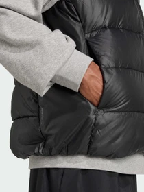 Куртки та дублянки Adidas модель JV7727 Фото