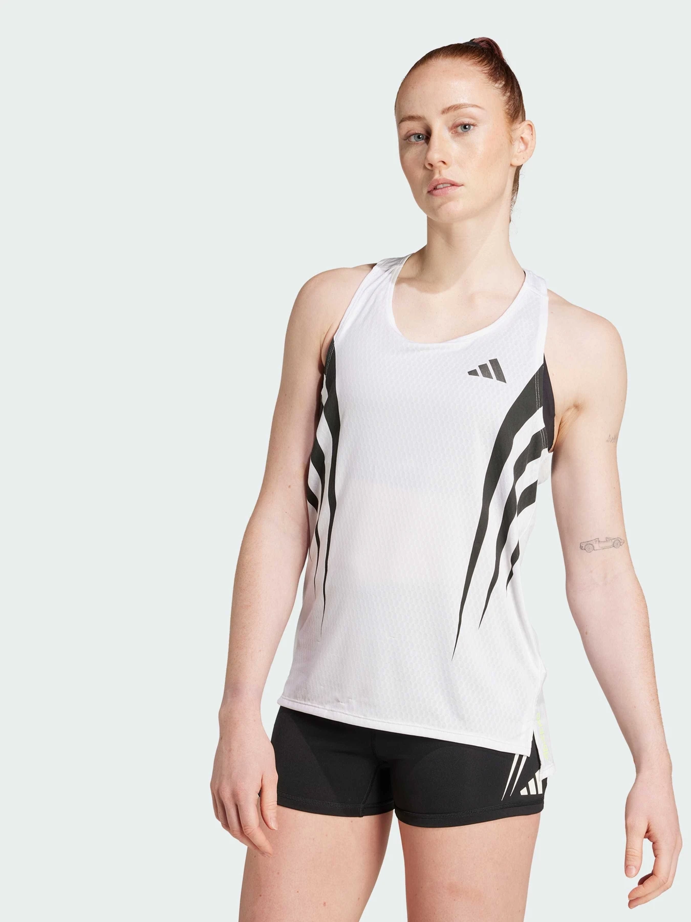 Футболки и поло Adidas модель JV9315 Футболки и поло Adidas модель JV9315 Фото