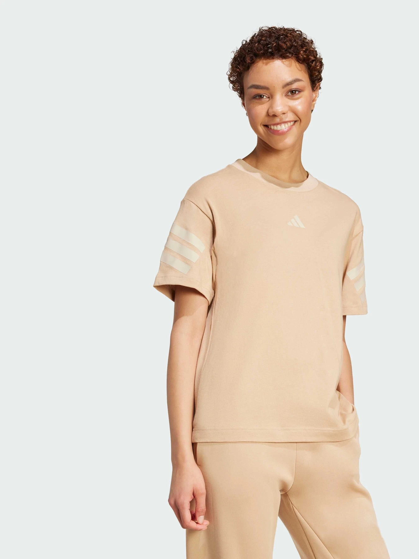 Футболки и поло Adidas модель JW7840 Футболки и поло Adidas модель JW7840 Фото