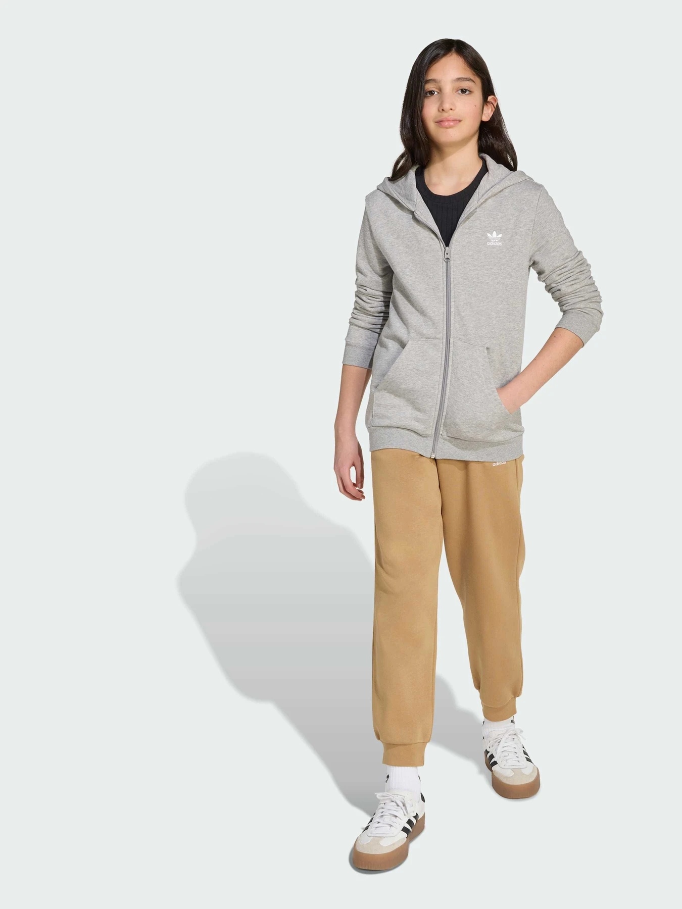Худи и свитшоты Adidas модель JX2790 Худи и свитшоты Adidas модель JX2790 Фото