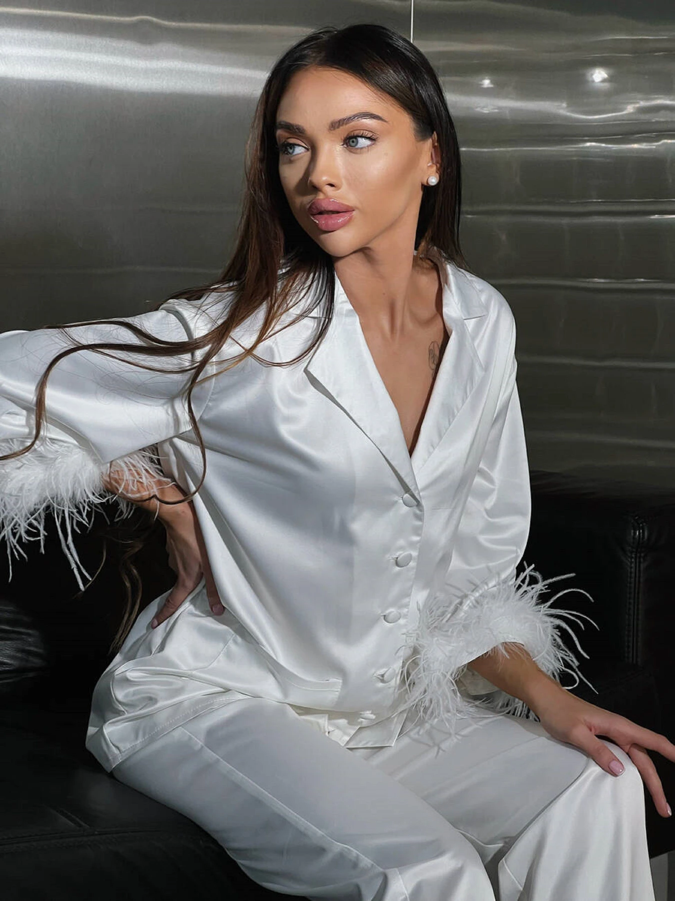 Костюмы Milirud модель mil545-blij Костюмы Milirud модель mil545-blij Фото