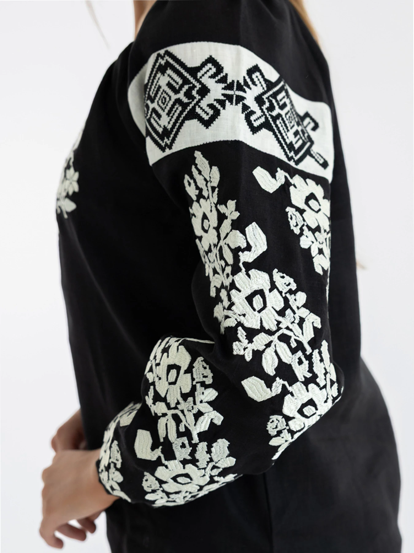 Вышиванки Folk Moda модель fm2140-chornij Фото