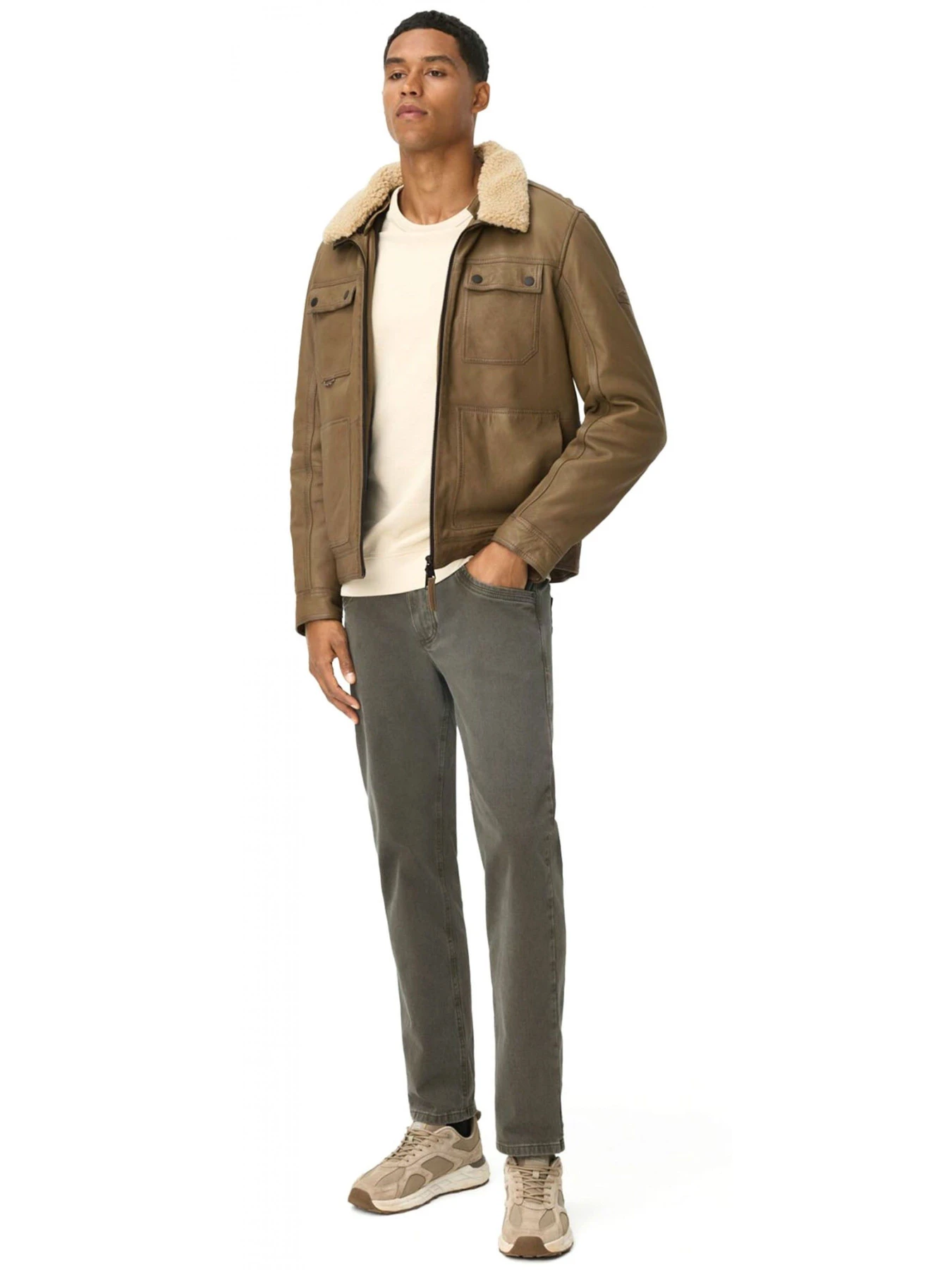 Куртки и дубленки Camel Active Leather fieldjacket модель 431150-6L35-16 Куртки и дубленки Camel Active Leather fieldjacket модель 431150-6L35-16 Фото