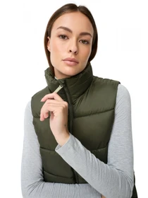 Куртки та дублянки Camel Active Vest модель 360670-6F23-38 Фото