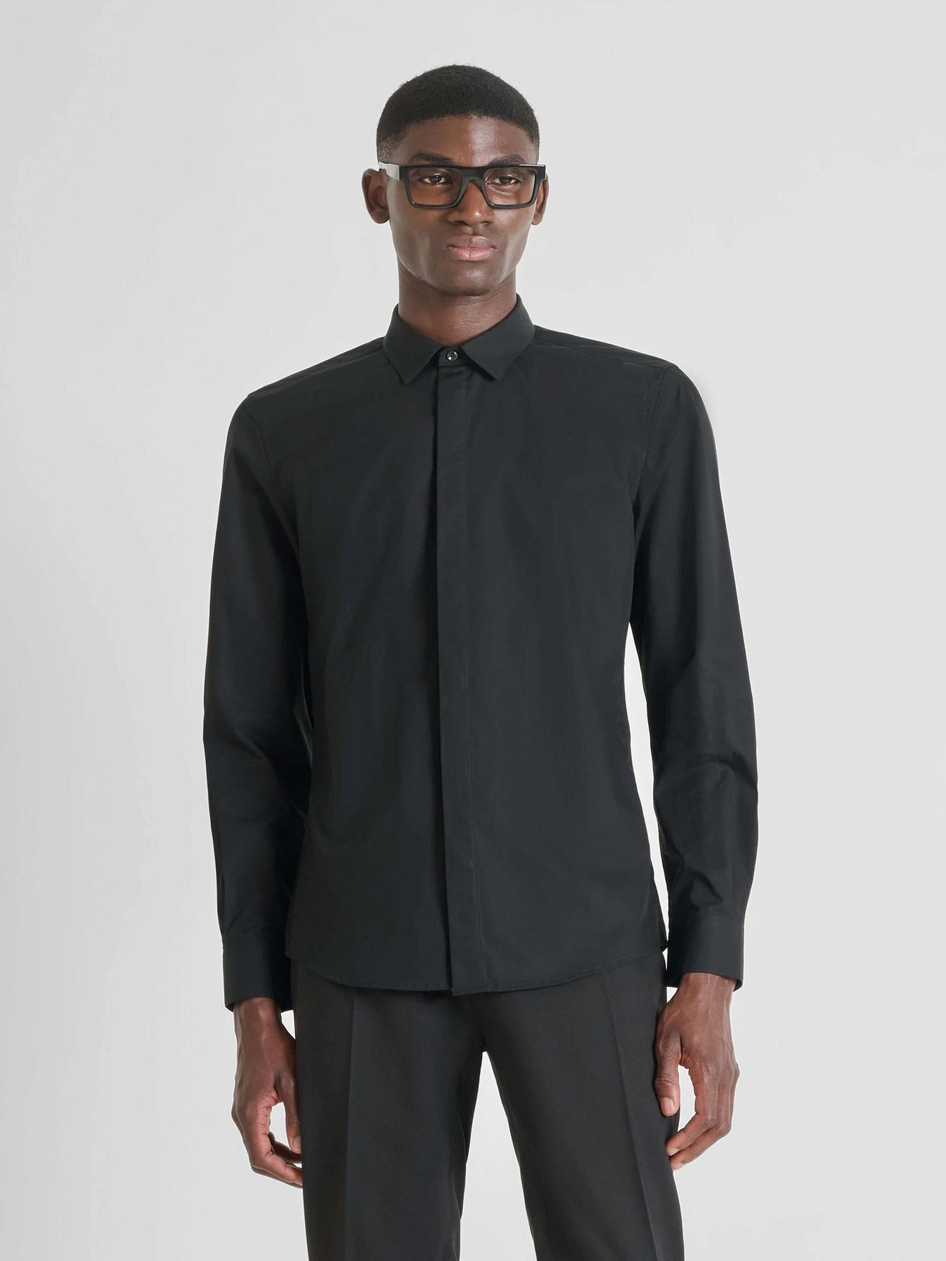 Рубашки Antony Morato модель SL00691FA4000789000 Рубашки Antony Morato модель SL00691FA4000789000 Фото