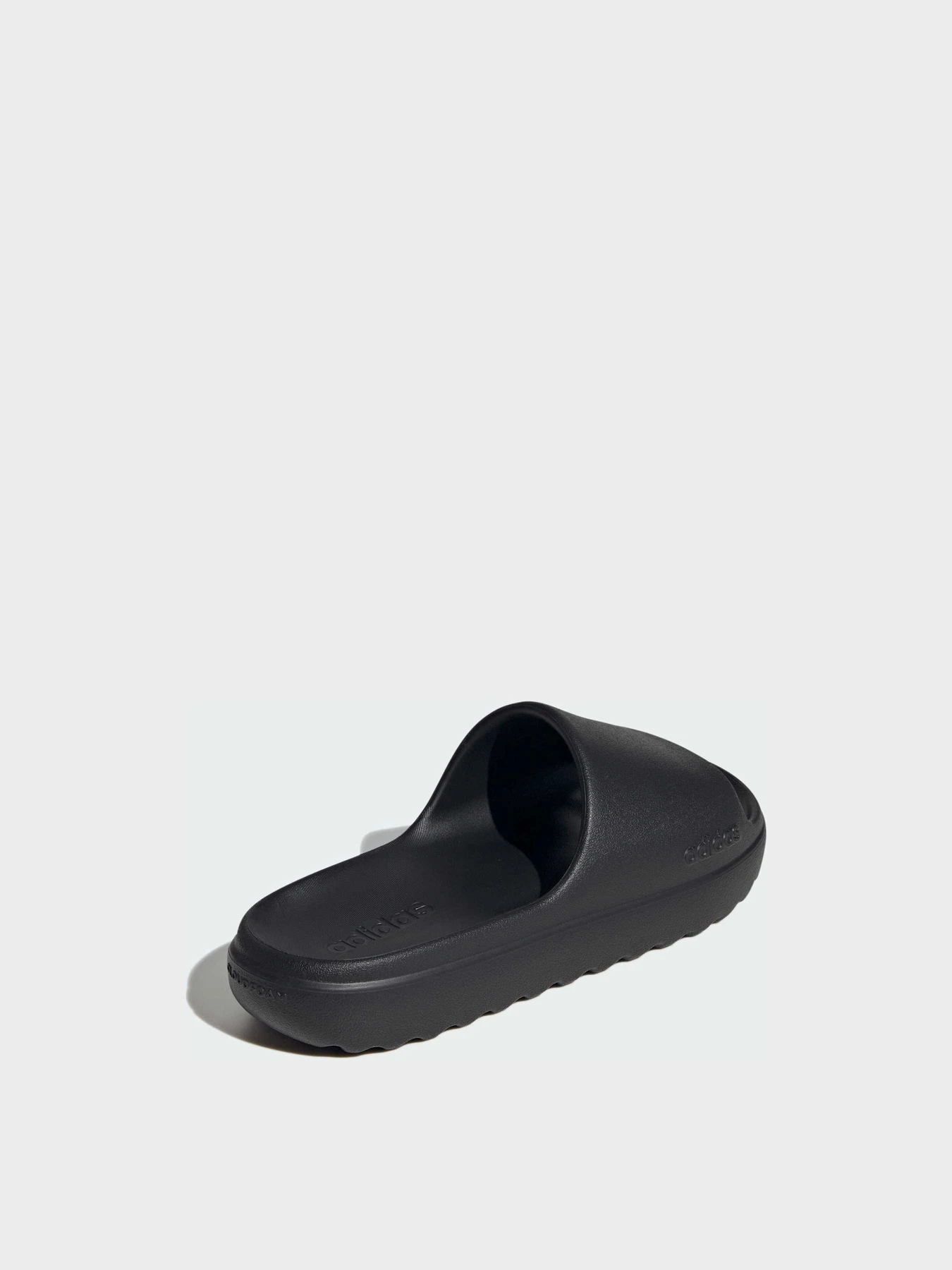 Шлёпанцы Adidas Adilette модель JP9580 Шлёпанцы Adidas Adilette модель JP9580 Фото