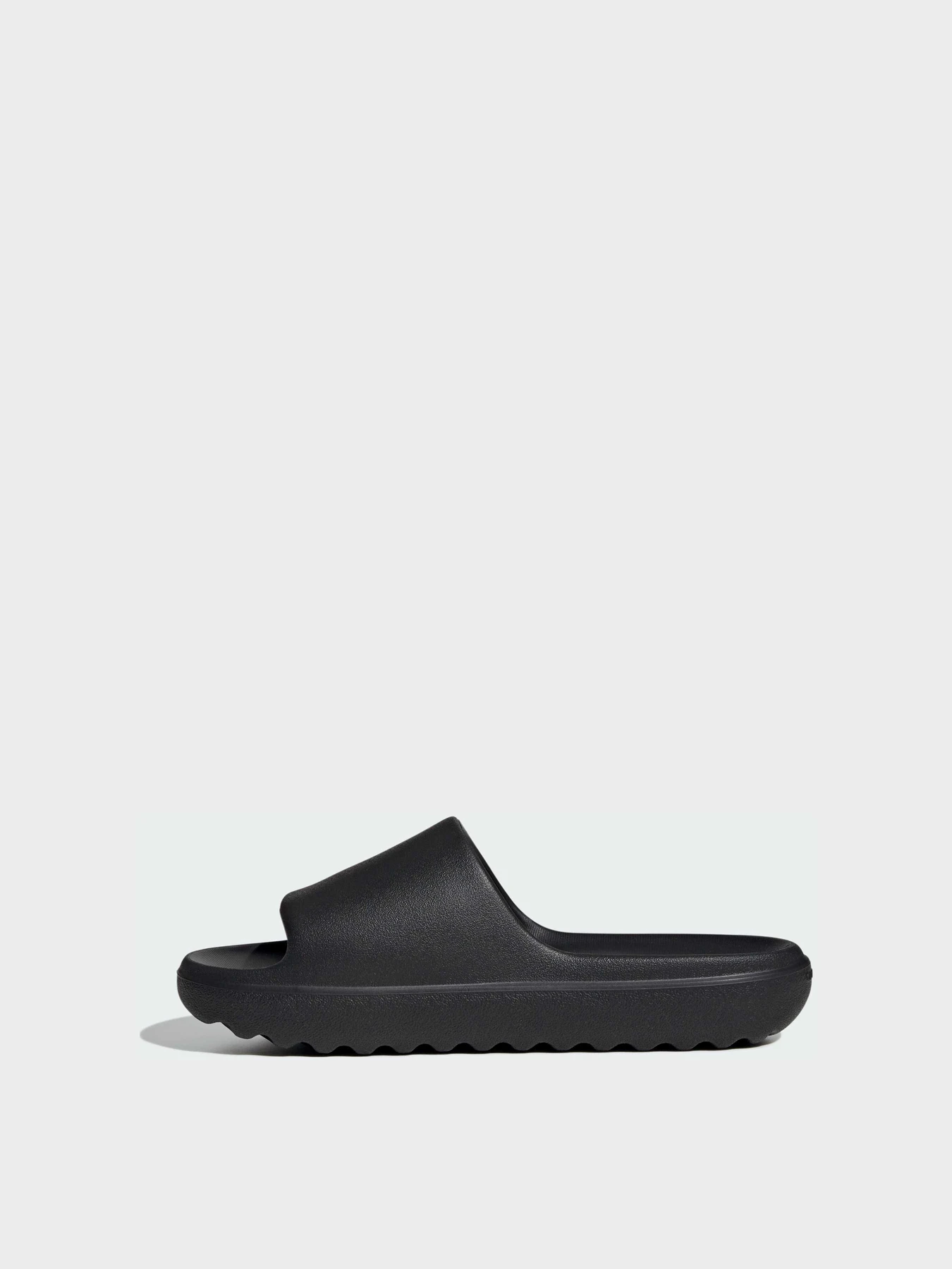 Шлёпанцы Adidas Adilette модель JP9580 Шлёпанцы Adidas Adilette модель JP9580 Фото