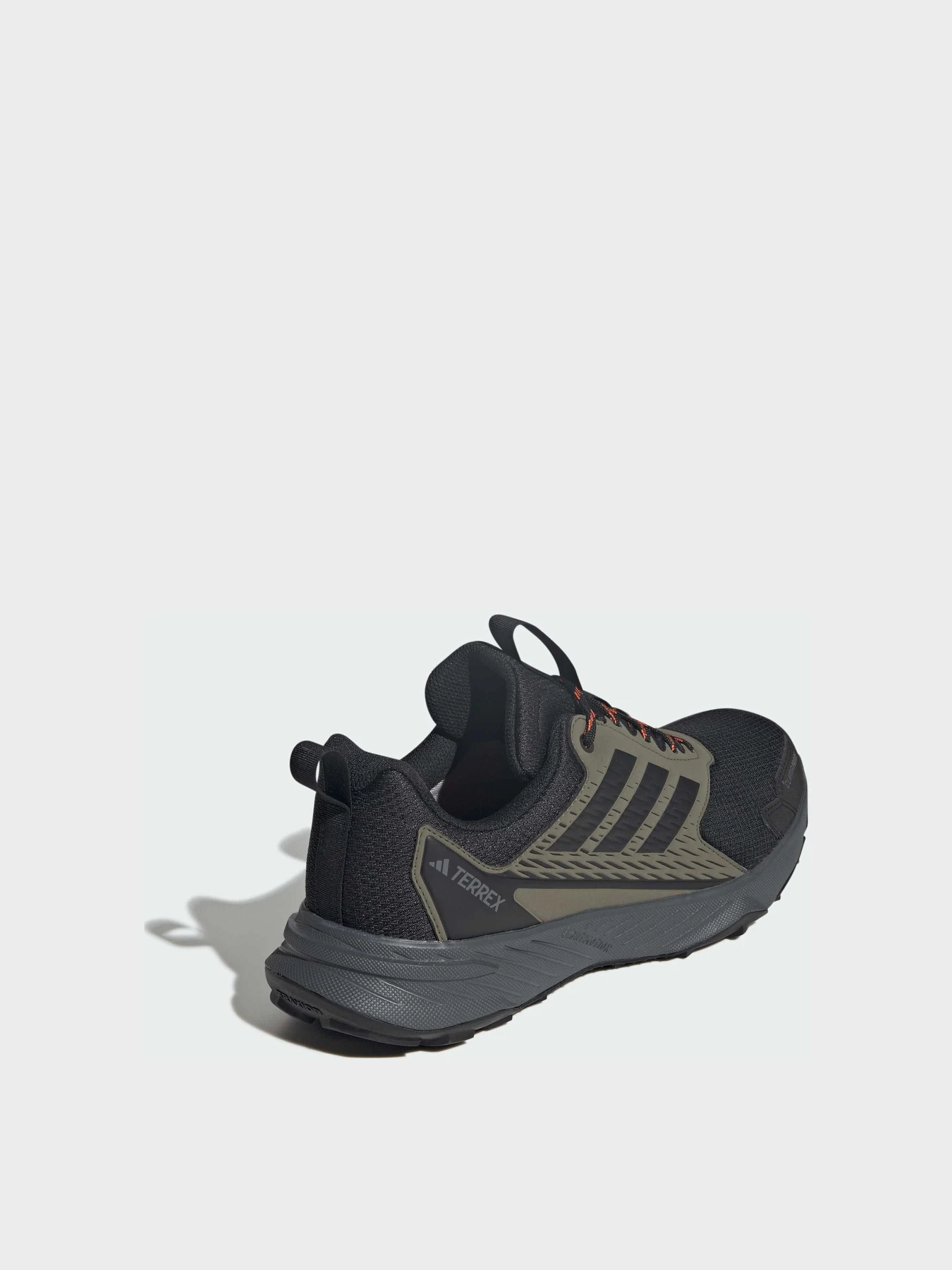 Кроссовки Adidas модель JR7768 Фото