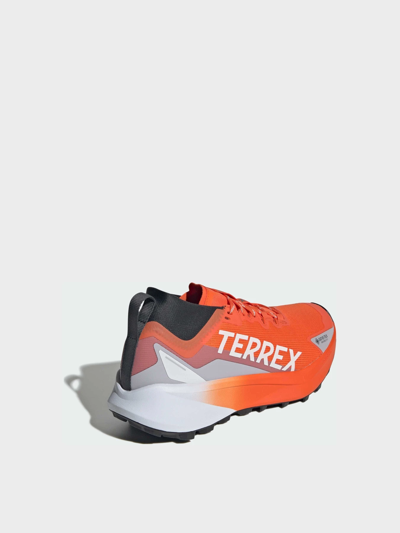 Кросівки Adidas модель JR5241 Кросівки Adidas модель JR5241 Фото