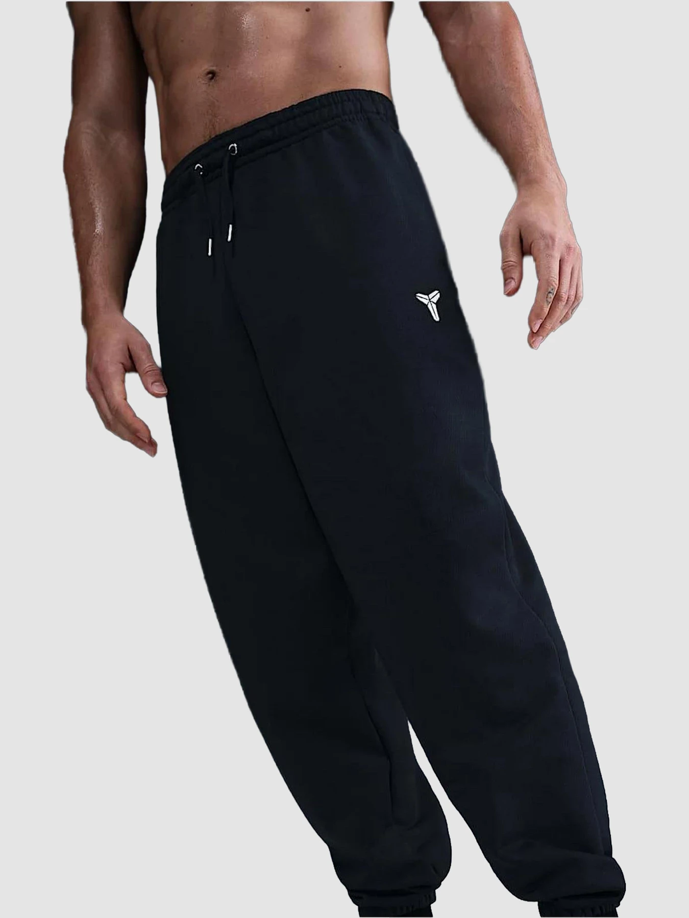 Брюки NIKE Kobe Therma-Fit Basketball Pants модель HJ8113-010 Брюки NIKE Kobe Therma-Fit Basketball Pants модель HJ8113-010 Фото