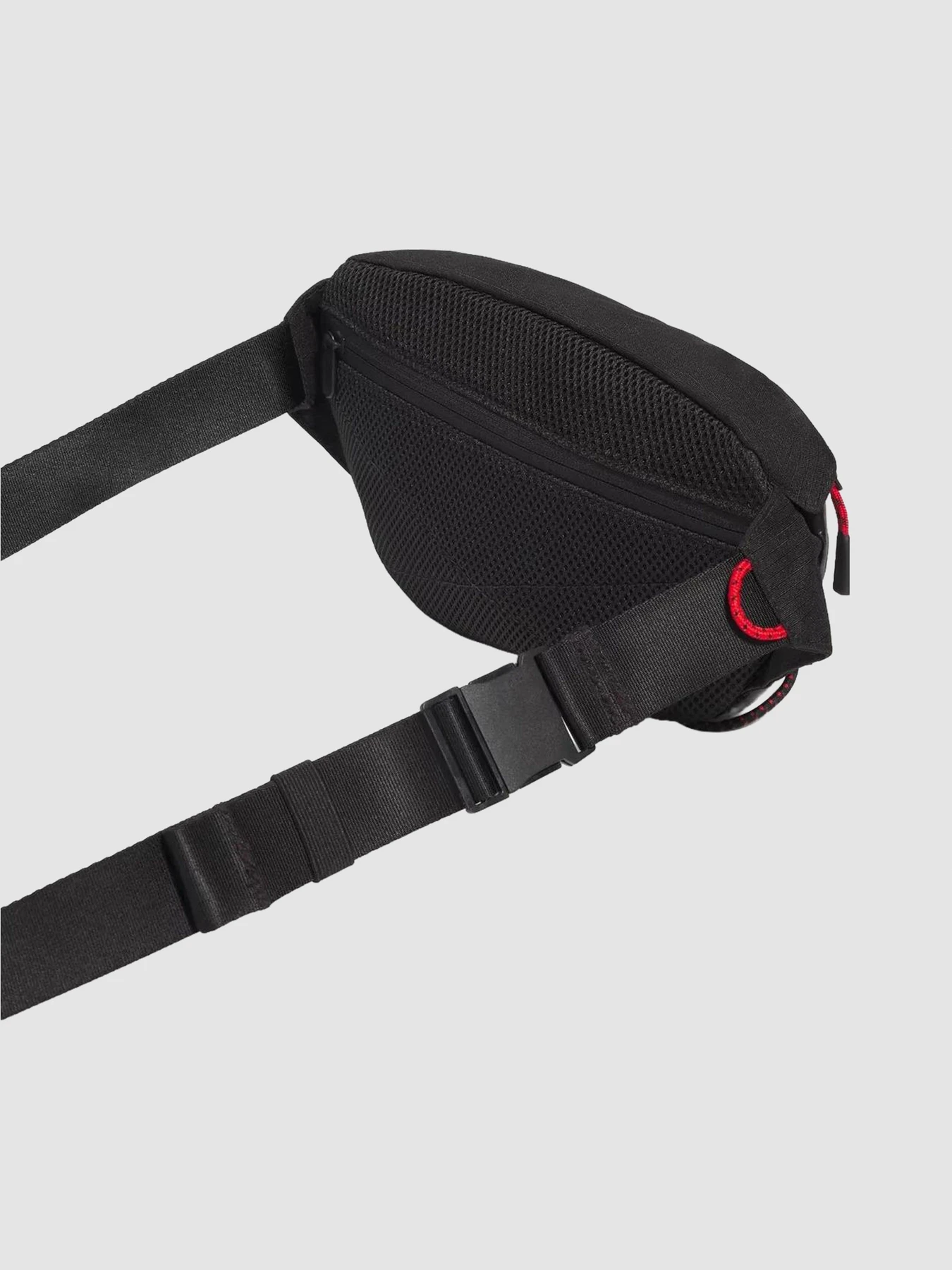 Сумки Under Armour Summit Trail Waist Bag модель 1388932-001 Сумки Under Armour Summit Trail Waist Bag модель 1388932-001 Фото