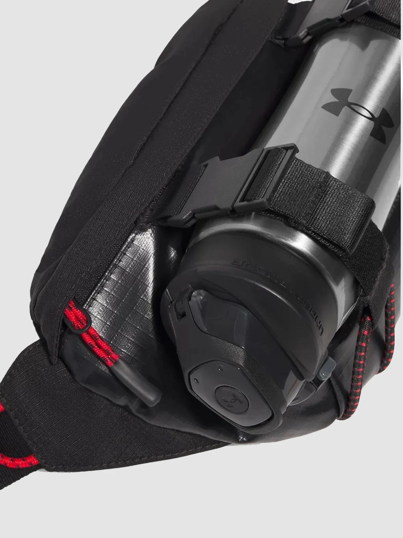 Сумки Under Armour Summit Trail Waist Bag модель 1388932-001 Сумки Under Armour Summit Trail Waist Bag модель 1388932-001 Фото