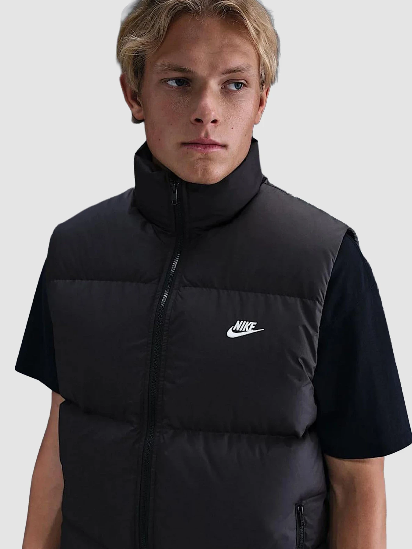 Куртки и дубленки NIKE Club Puffer Black модель IB2977-010 Куртки и дубленки NIKE Club Puffer Black модель IB2977-010 Фото