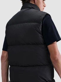 Куртки и дубленки NIKE Club Puffer Black модель IB2977-010 Фото