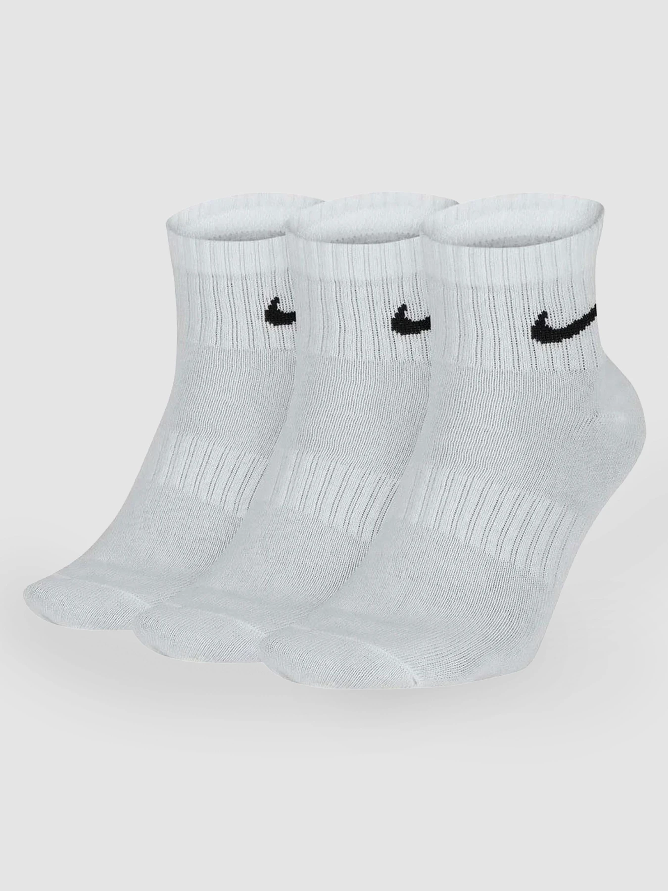 Шкарпетки та гольфи NIKE U Nk Everyday Ltwt Ankle 3Pr модель SX7677-100 Шкарпетки та гольфи NIKE U Nk Everyday Ltwt Ankle 3Pr модель SX7677-100 Фото