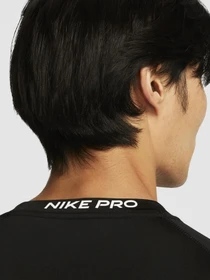 Нижнее белье NIKE Pro Dri-Fit Tight Top модель FB7919-010 Фото
