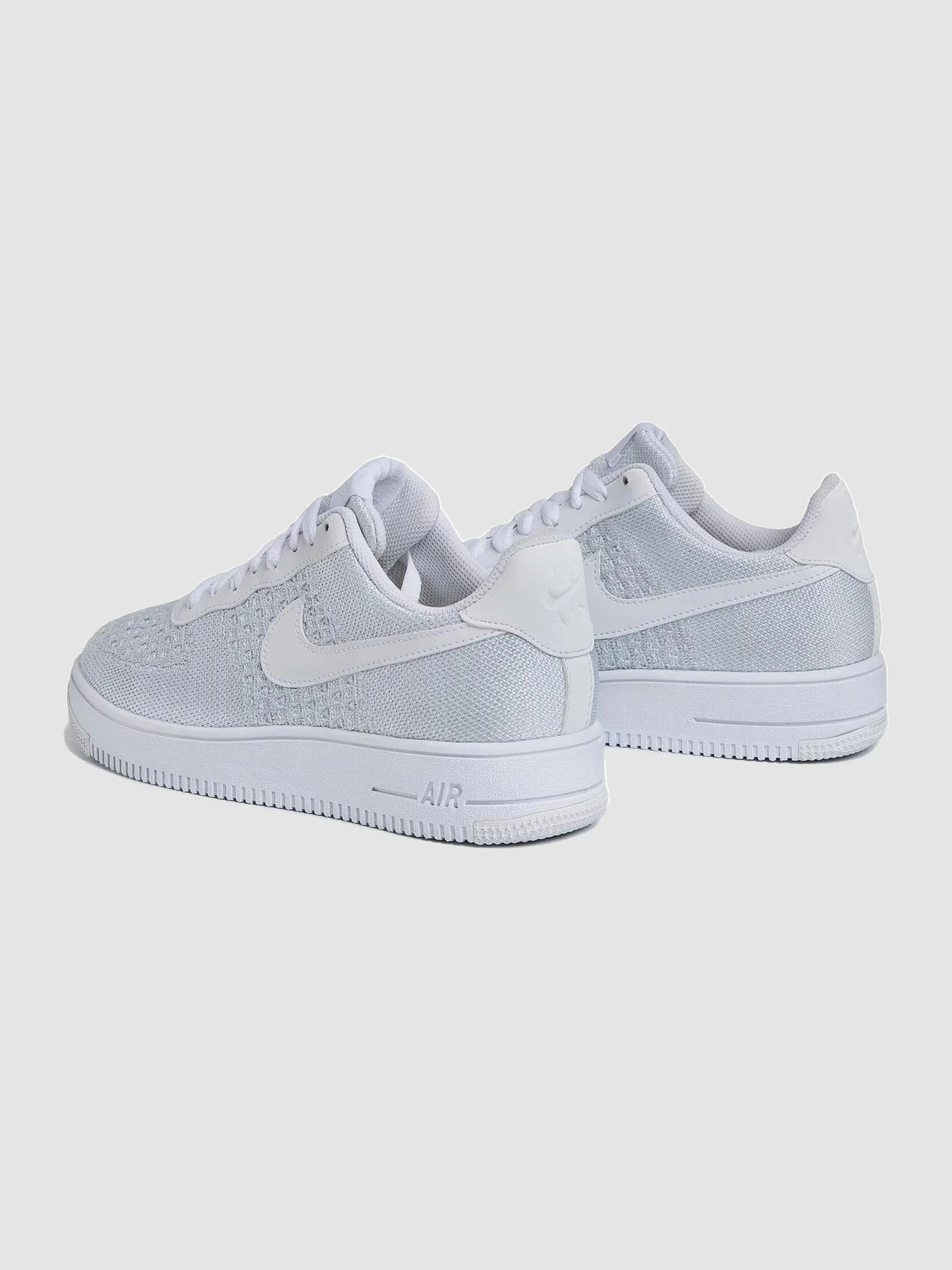 Кроссовки NIKE Air Force 1 Flyknit 2.0 модель AV3042-100 Кроссовки NIKE Air Force 1 Flyknit 2.0 модель AV3042-100 Фото
