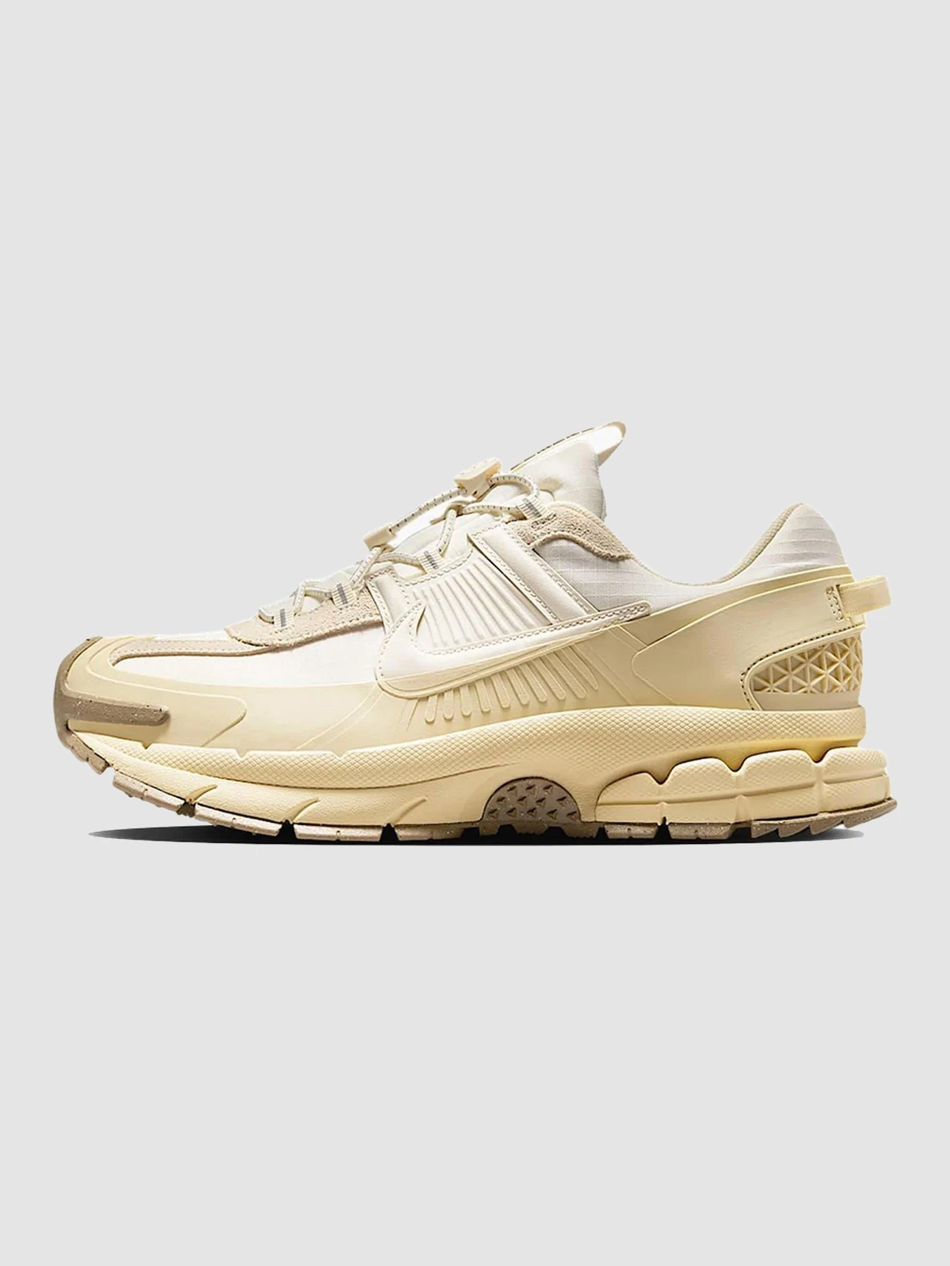 Кроссовки NIKE Zoom Vomero Roam модель FV2295-101 Кроссовки NIKE Zoom Vomero Roam модель FV2295-101 Фото