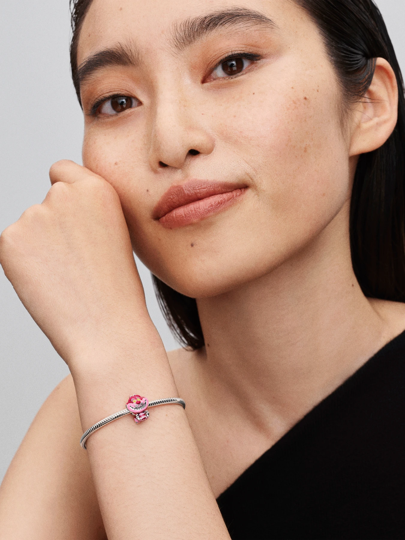 Классические PANDORA модель 794025C01 Классические PANDORA модель 794025C01 Фото