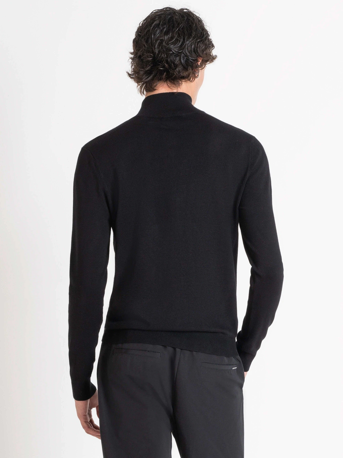 Свитры и кардиганы Antony Morato модель SW01441YA5000029000 Фото