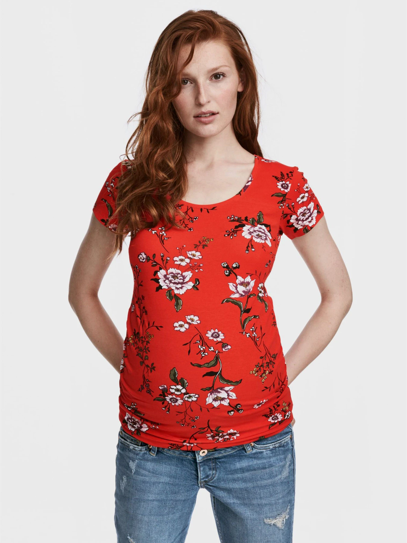 Футболки и поло H&M модель 5486036RP21_красный в цветы Фото