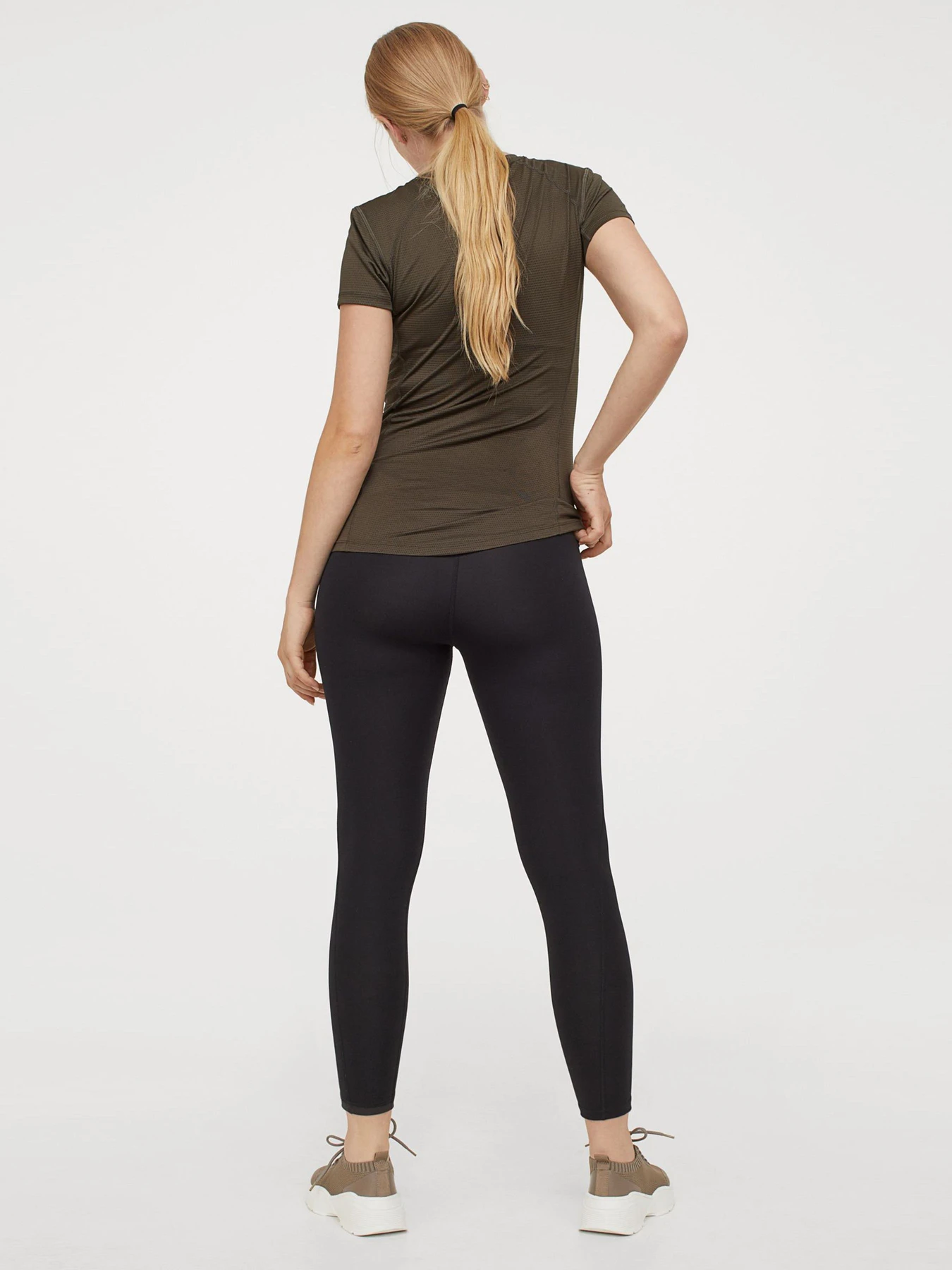 Футболки и поло H&M модель 8750052dm_хаки Фото